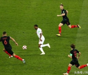  博洛尼亚青春风暴，小将发威掀翻豪门  