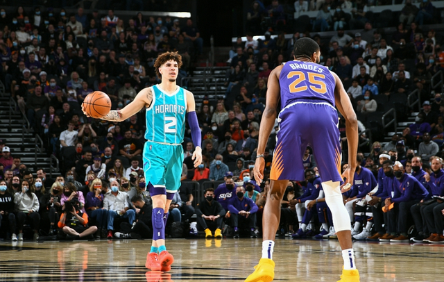  布里奇斯稳定输出太阳轻取黄蜂