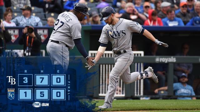  弗里茨发球上网，德尔雷海滩站打破冠军荒