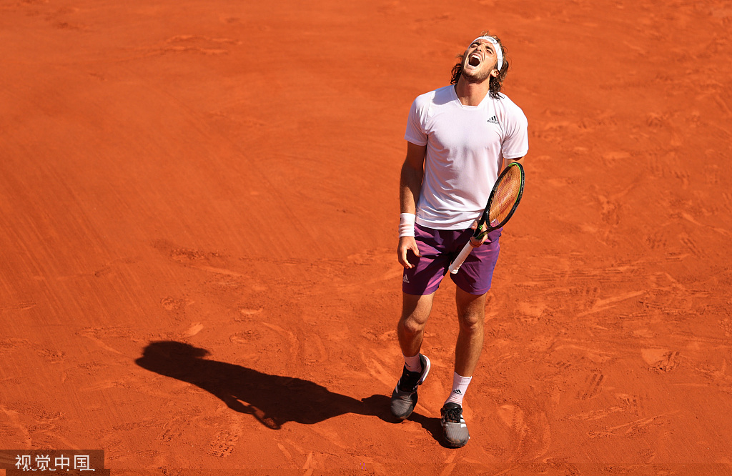  西西帕斯双误憾失赛点遭逆转